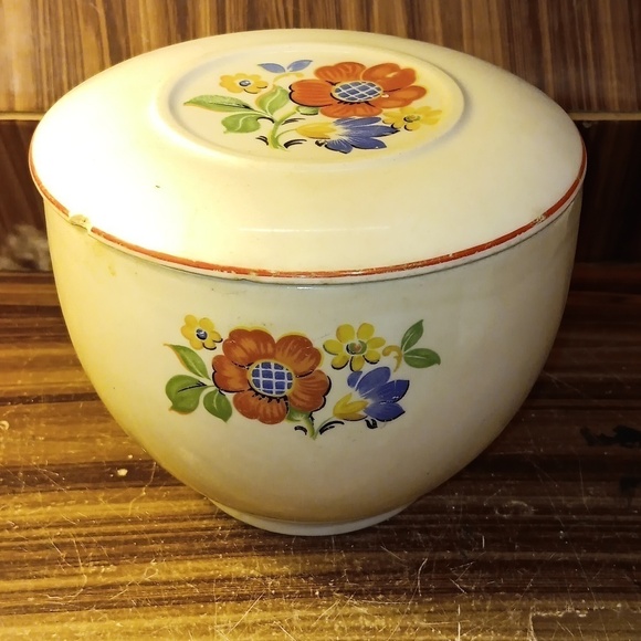 Vintage 1950s Universal Potteries 'Kitchen Bouquet' covered bowl cookie jar - Picture 1 of 9